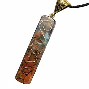 Elegant Gold and Brown Pendant Necklace